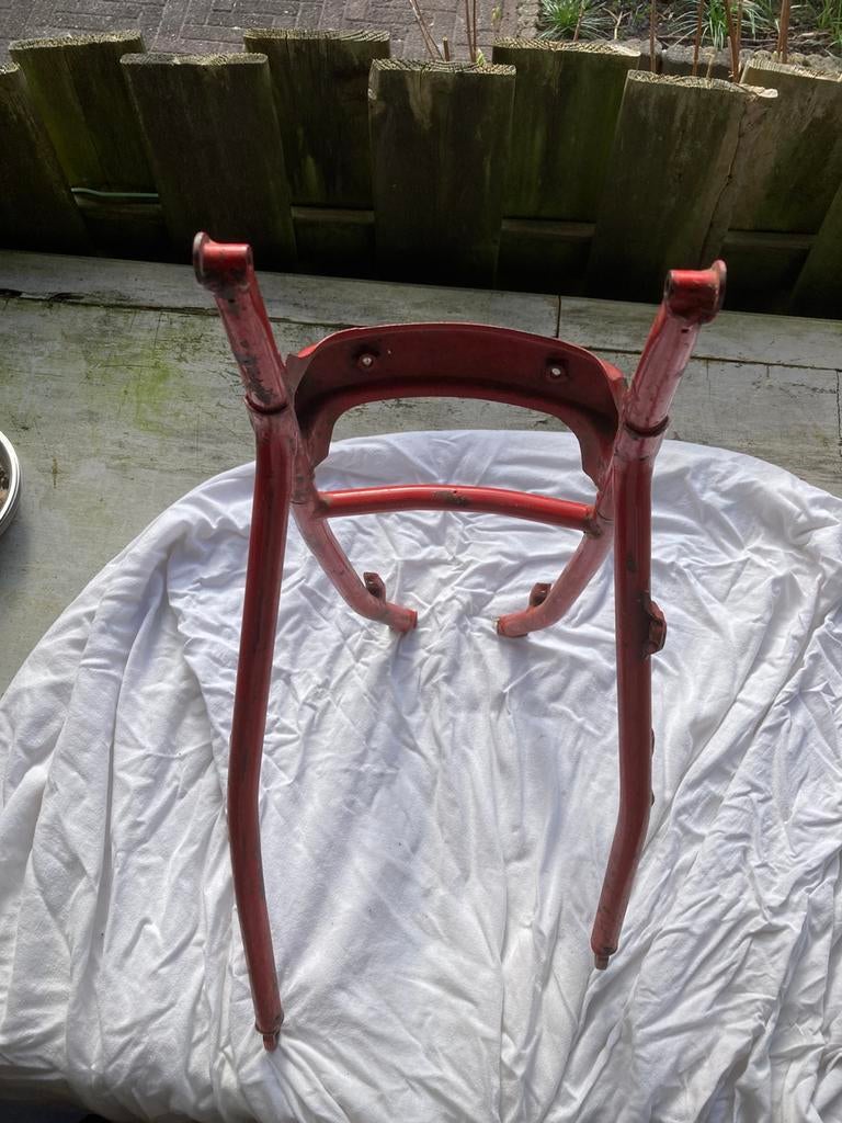 Honda cr sub frame 88,89, Motoren, Verzenden
