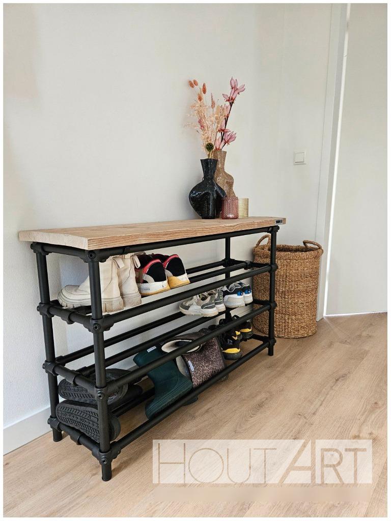Schoenenkast ZWARTE steigerbuis met bovenblad steigerhout