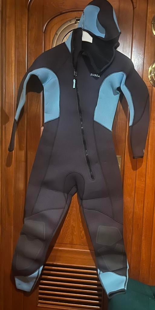 Dames Wetsuit Subea, antraciet met blauw, maat M, nieuw, Watersport en Boten, Watersportkleding, Ophalen of Verzenden, Nieuw, Dame