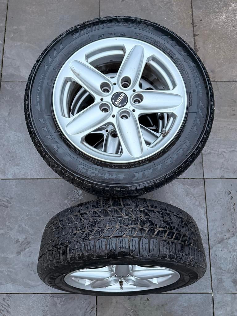 MINI Cooper Countryman Winterset  vandaag ophalen Euro125, Auto-onderdelen, Banden en Velgen, Ophalen, Gebruikt, 16 inch, Banden en Velgen