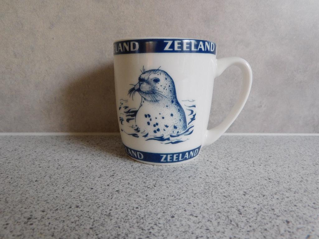 Senseo Mok Zeehond Zeeland, Huis en Inrichting, Keuken | Servies, Ophalen of Verzenden, Zo goed als nieuw, Overige stijlen, Kop(pen) en/of Schotel(s)