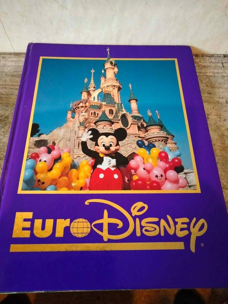 Euro Disney souvenirgidsboek, Ophalen, Zo goed als nieuw, The Walt Disney Company, Overige onderwerpen