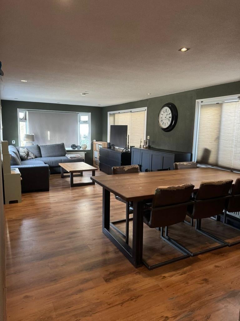Chalet tijdelijke woning MOET WEG!!!Mag zonder de aanbouwen, Tot en met 2