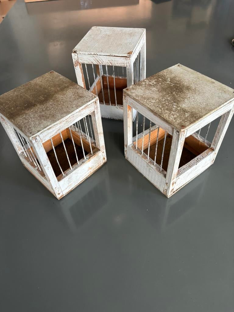 3 identieke vogelkooitjes, Huis en Inrichting, Ophalen