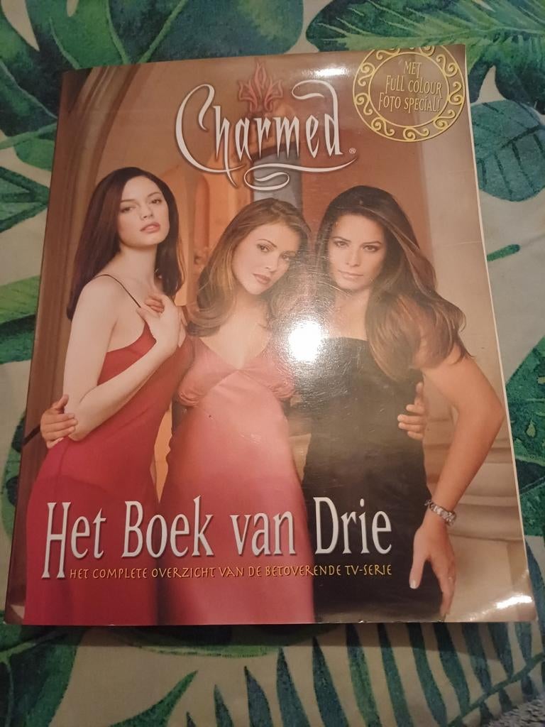 Charmed Special: het boek van drie, softcover Nederlands, Ophalen of Verzenden