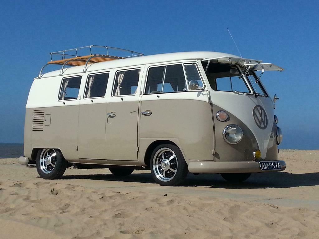 Trouwbusje.NL verhuur van klassieke Vw busjes, Met chauffeur, Trouwauto