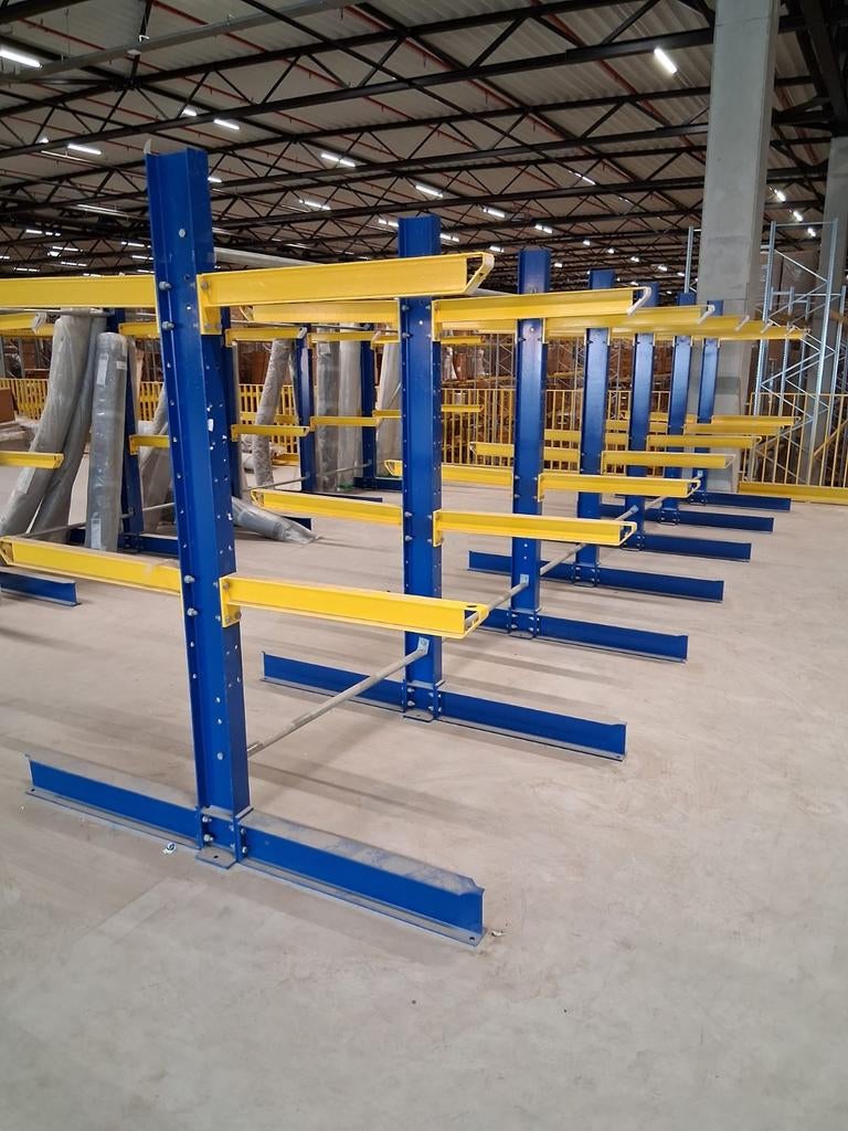 Draagarmstelling dubbelzijdig 2.0x1.75x4.8 als nieuw.