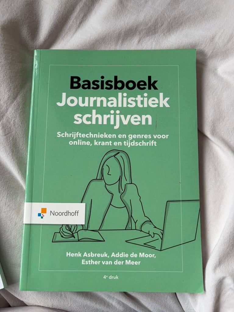 Addie de Moor - Basisboek Journalistiek schrijven, Sociale wetenschap, Ophalen of Verzenden, Zo goed als nieuw, Addie de Moor; Henk Asbreuk; Esther van der Meer