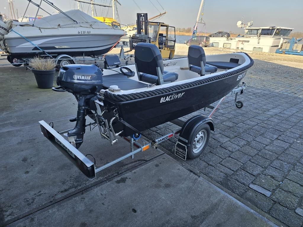 Div. visboten | met accessoires & trailer | met/zonder motor, Watersport en Boten, Hengelsport | Algemeen, Ophalen, Gebruikt, Overige typen