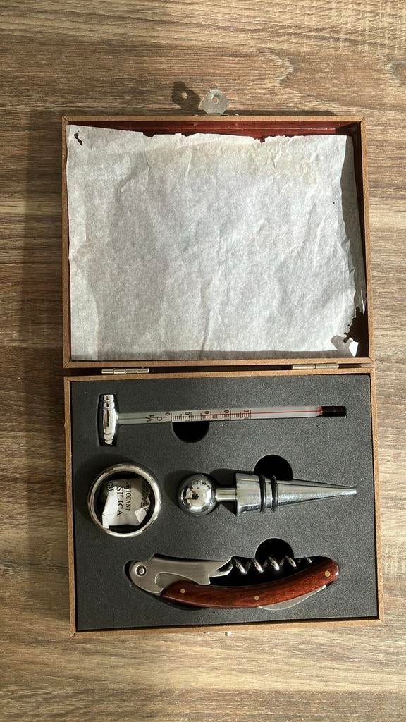 Luxe Wijnset in Houten Kist, Nieuw, Ophalen of Verzenden, Minder dan 5 flessen, Minder dan 50 cm
