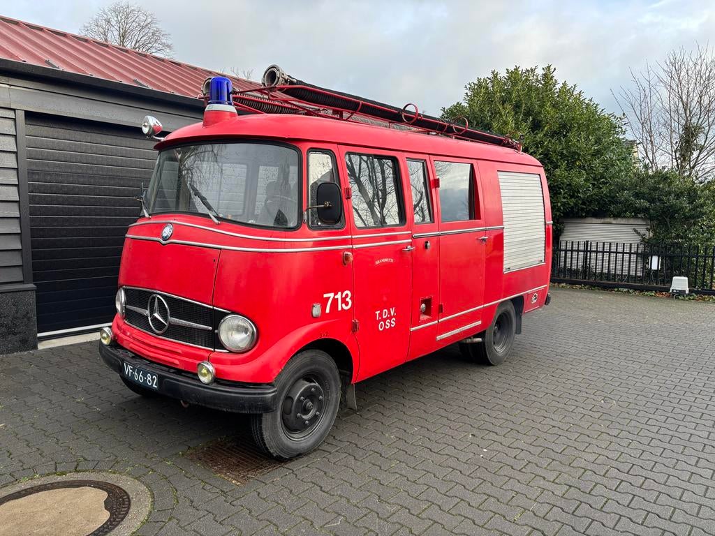 Mercedes-Benz L319 origineel NL brandweerauto 1966, Auto's, Beige, Handgeschakeld, Particulier, 478 pk