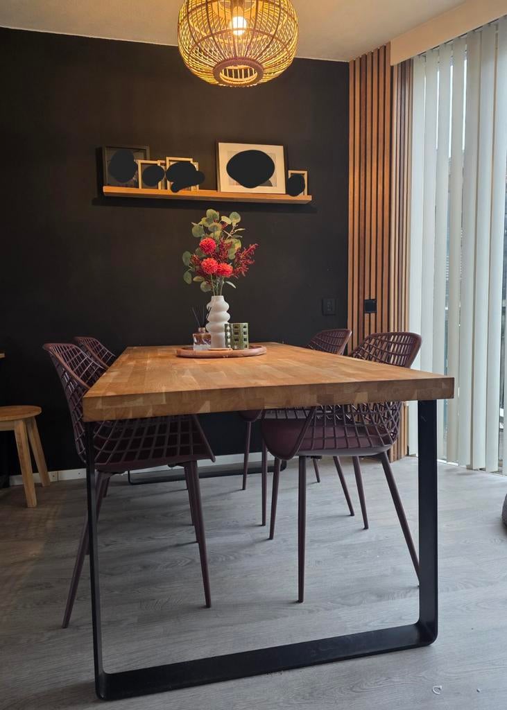 Eiken eettafel met stalen poten (WOOOD), Huis en Inrichting, Tafels | Eettafels, Ophalen