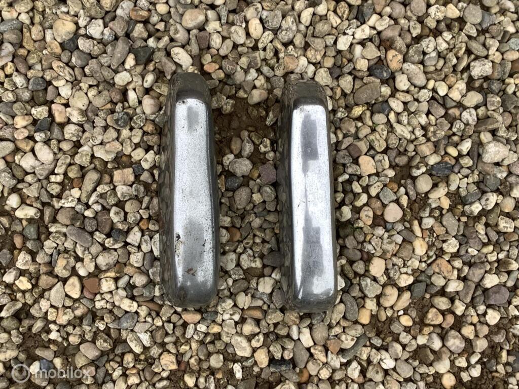 Voor bumper rozet volvo duett PV 544 444 2x 661251, Auto-onderdelen, Gebruikt, Ophalen of Verzenden