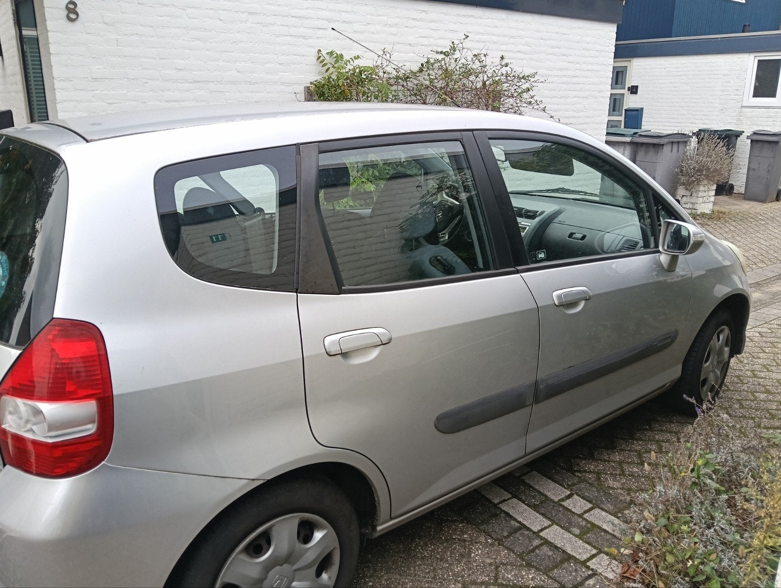 Honda Jazz 1.4 I 2005 Grijs, Auto's, Voorwielaandrijving, 83 pk, 450 kg, 40 €/maand