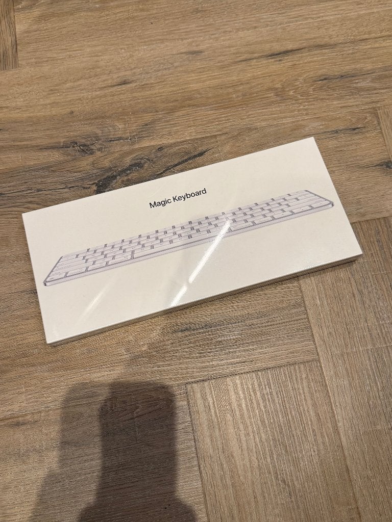 Nieuw Apple Magic Keyboard MK2A3N/A model 2450 toetsenbord, Computers en Software, Toetsenborden, Nieuw, Ophalen of Verzenden