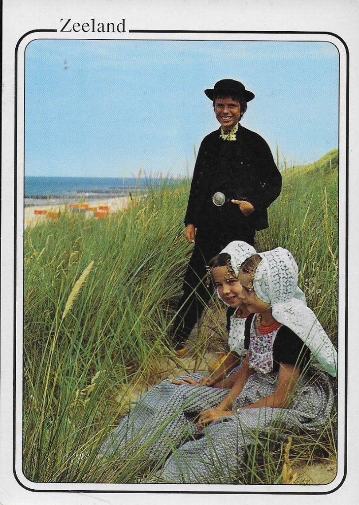 Zeeland klederdracht gelopen ansichtkaart ( a486 ), Ophalen of Verzenden, 1980 tot heden, Gelopen, Zeeland