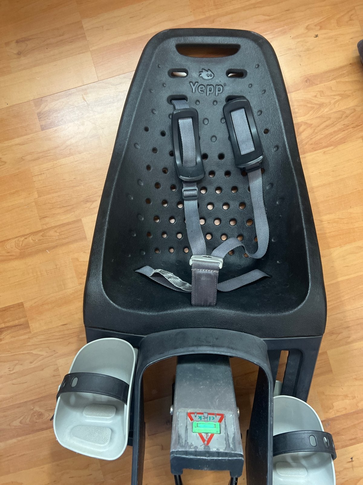 Yepp Achterzitje met fietsstang bevestiging, Achterzitje, Ophalen, 15 t/m 25 kg, Gebruikt