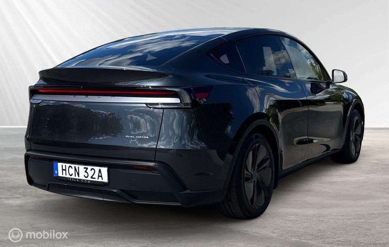 Tesla Model Y Premium Long Range AWD 75 kWh, trekh, winterb, Auto's, Tesla, Automaat, Gebruikt, Adaptive Cruise Control, 600 km
