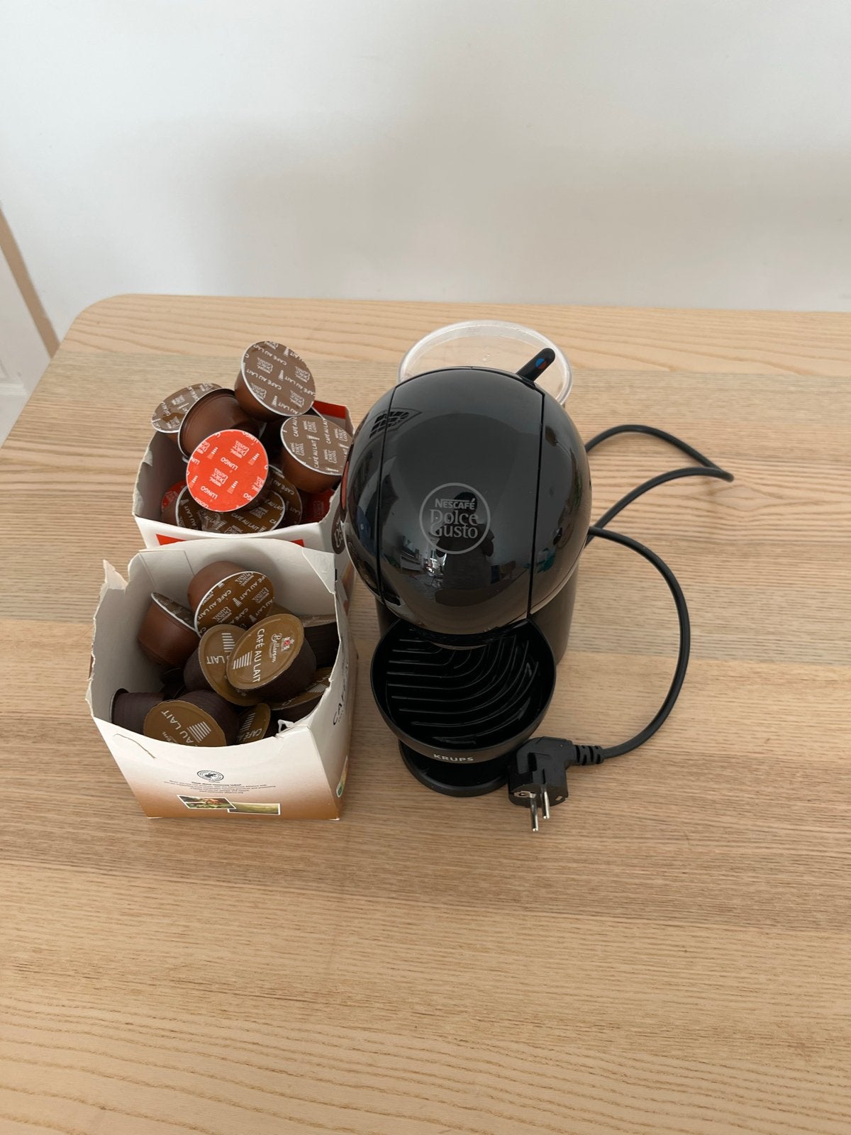 Nescafé Dolce Gusto Piccolo XS Koffiezetapparaat Zwart, Ophalen, Koffiemachine, Zo goed als nieuw, 1 kopje