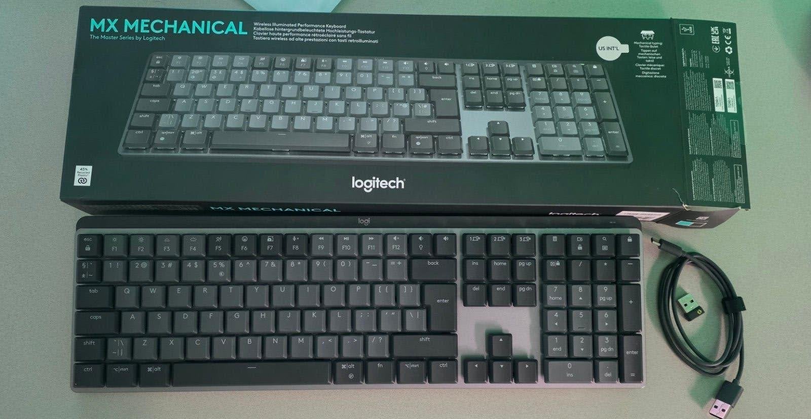 Logitech MX Mechanical Qwerty US, Computers en Software, Multimediatoetsen, Ophalen of Verzenden, Zo goed als nieuw, Draadloos
