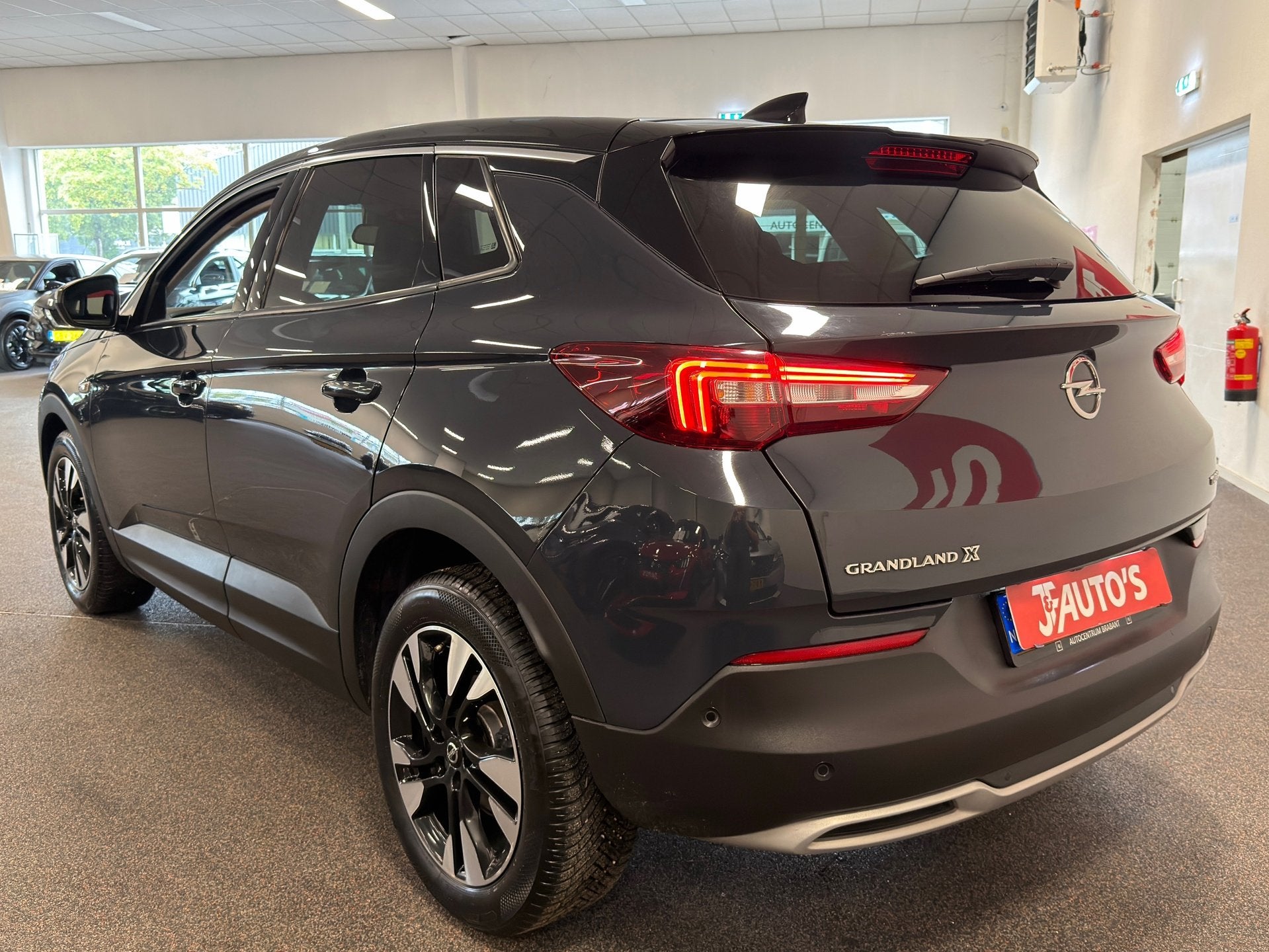 Opel Grandland X 1.2 Turbo Ultimate|NAVIGATIE\CAMERA|CRUISE|, Stof, Gebruikt, 1199 cc, Met garantie (alle)