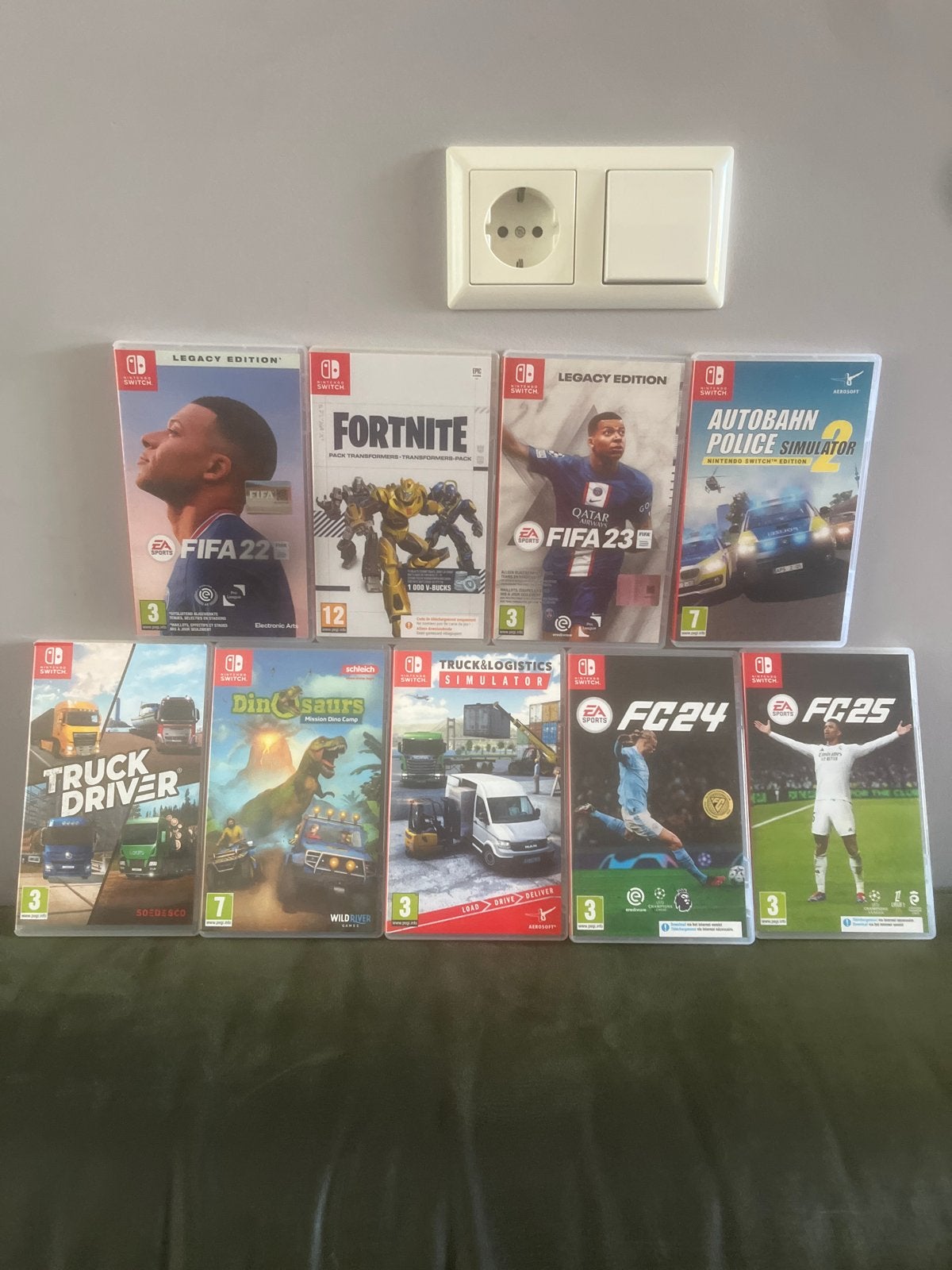 Nintendo Switch games: FIFA, Fortnite, Truck Driver, Dinosau, Ophalen of Verzenden, Nieuw, Met games