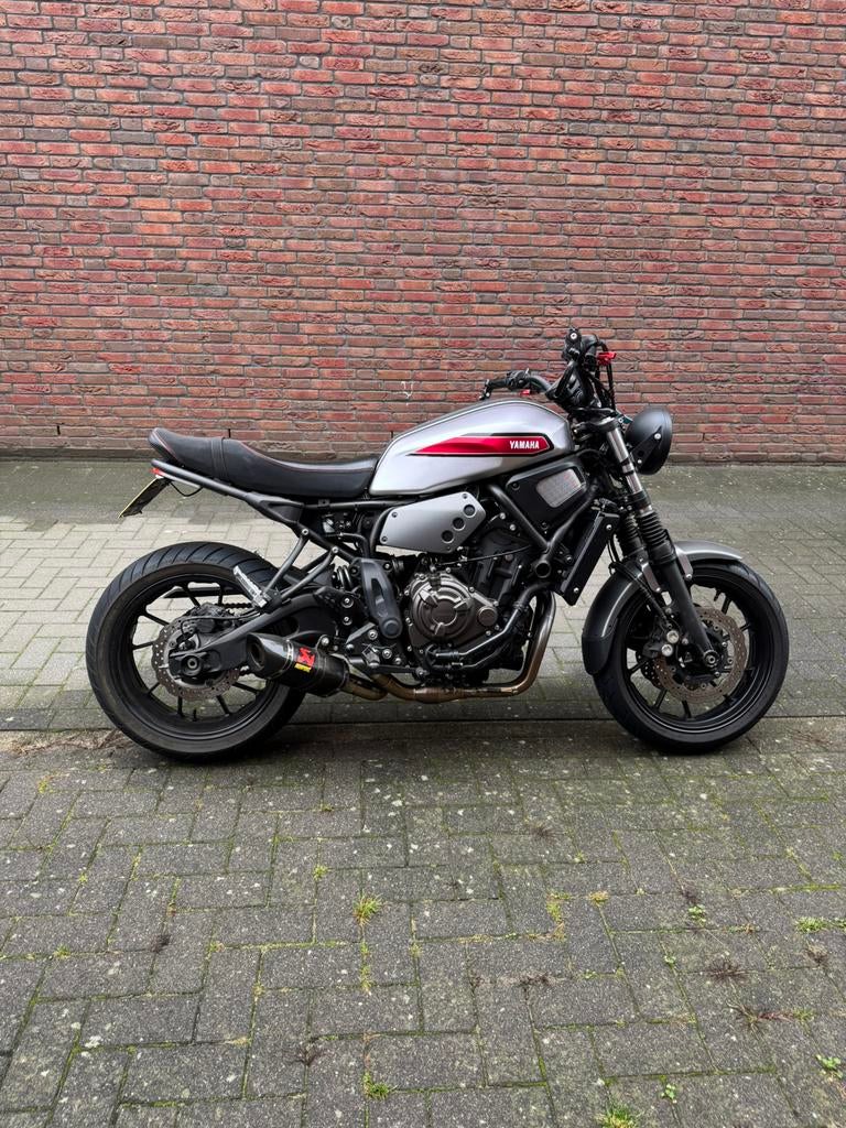Yamaha XSR 700 (MT07) - Full Akrapovic, Motoren, Motoren | Yamaha, 2 cilinders, Occasion, Particulier, Handgeschakeld
