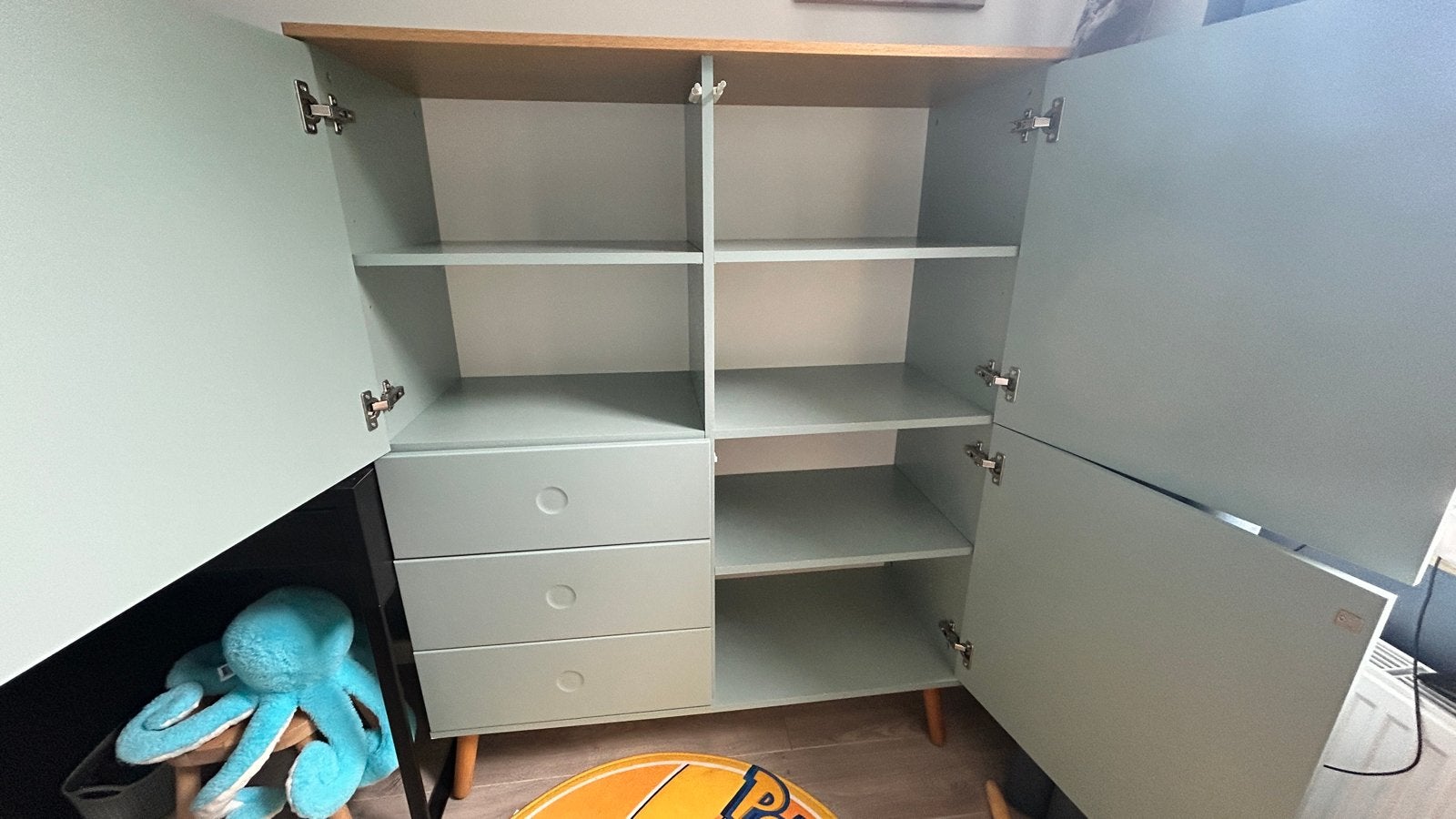 Kast met lades en deuren - rechterdeur sluit niet goed, Huis en Inrichting, Kasten | Kledingkasten, Ophalen, Gebruikt, 100 tot 150 cm