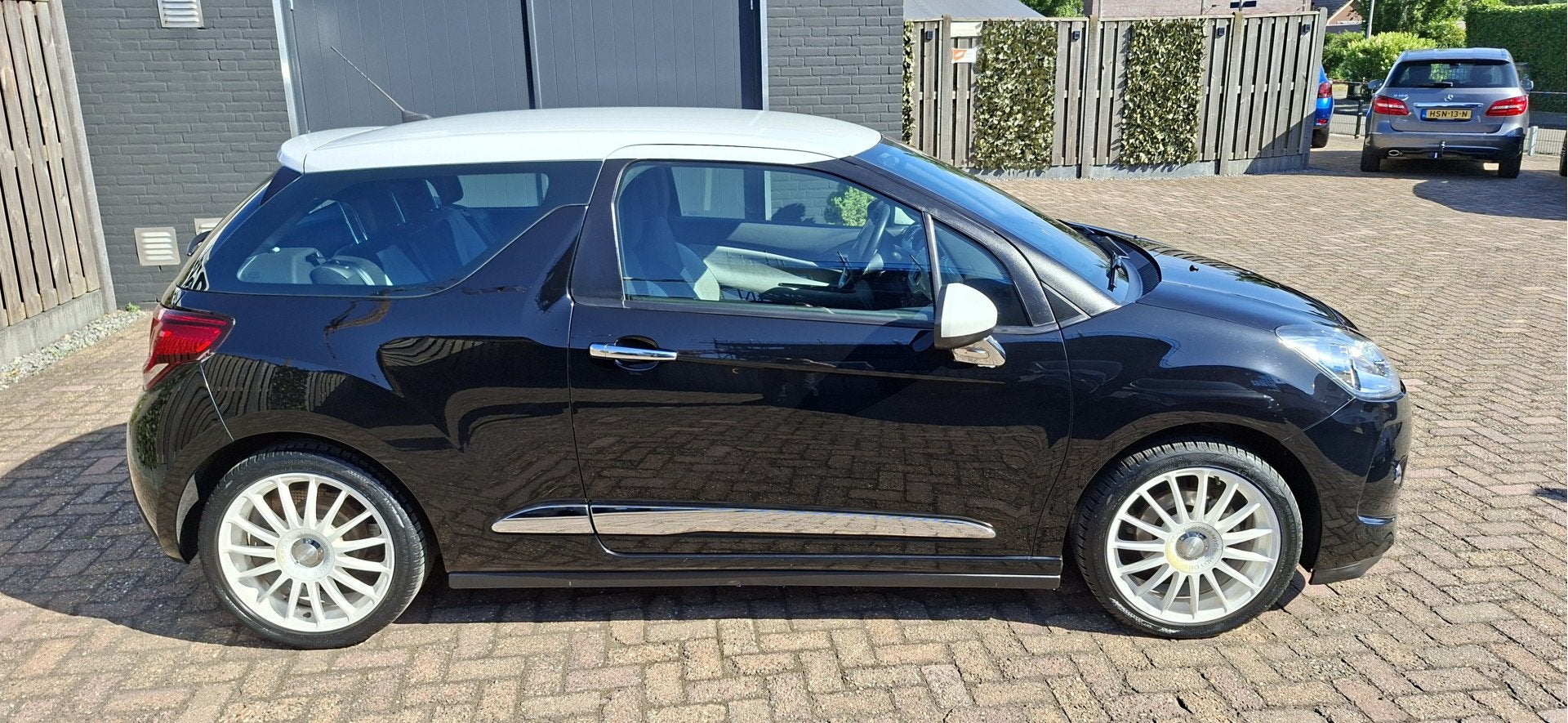 Citroën DS3 1.2 PureTech Chic (bj 2015), Voorwielaandrijving, Euro 5, Stof, 1199 cc