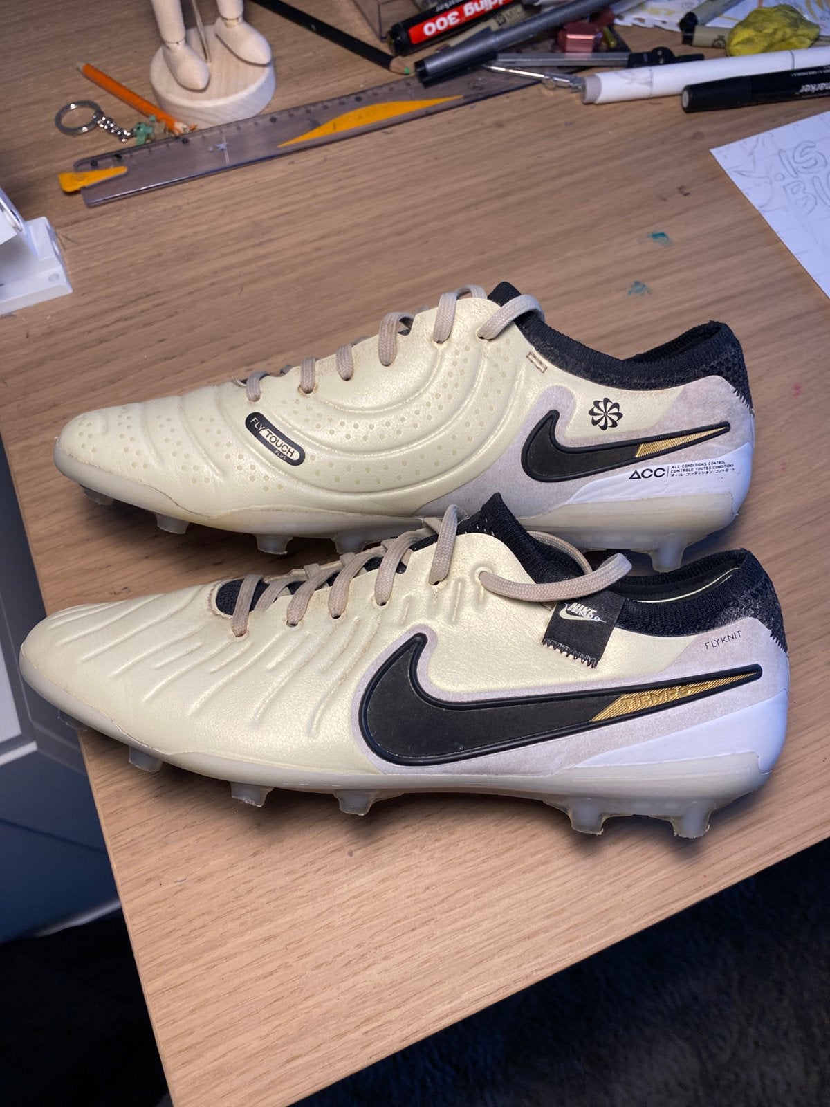 Nike tiempo voetbalschoenen maat 39, Maat XS of kleiner, Ophalen of Verzenden, Zo goed als nieuw, Schoenen