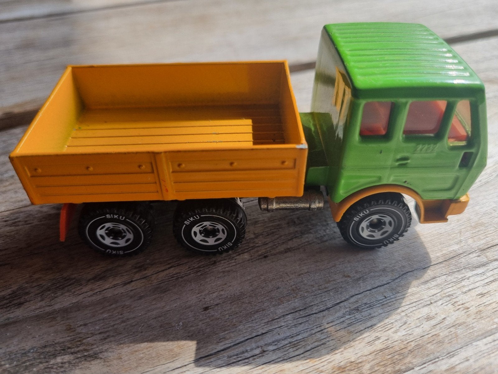 Vintage Siku Mercedes-Benz Truck, Ophalen, Zo goed als nieuw, Bus of Vrachtwagen, SIKU