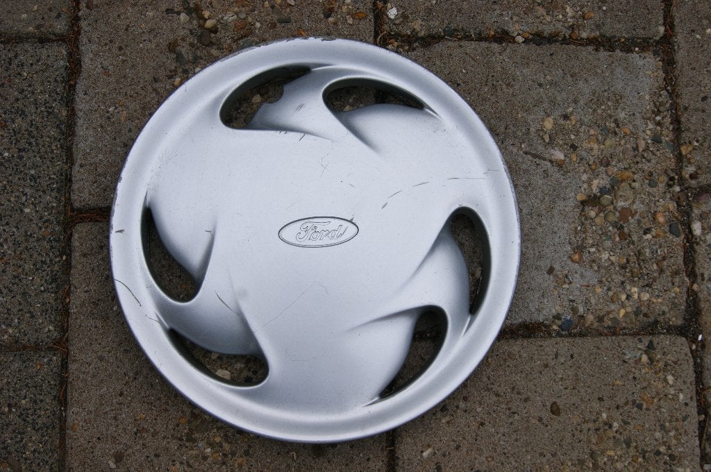 1 losse originele wieldop Ford Fiesta 13 inch, Auto diversen, Wieldoppen, Gebruikt, Ophalen of Verzenden
