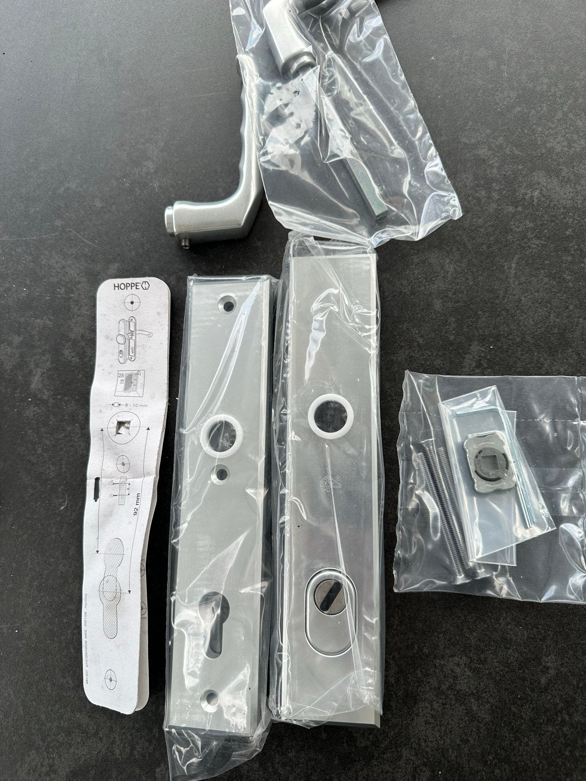 HOPPE London Deurbeslag met Schild - Aluminium Zilverkleurig, Ophalen, Nieuw, Overige materialen, Klink of Kruk