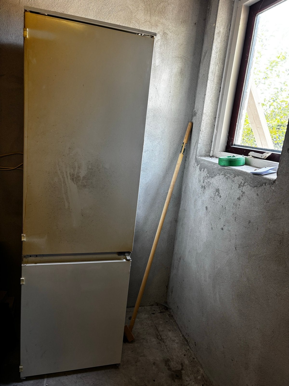 Inbouw koel-vries combinatie - Gebruikt, Witgoed en Apparatuur, 150 tot 200 liter, Gebruikt, 60 cm of meer, Met aparte vriezer