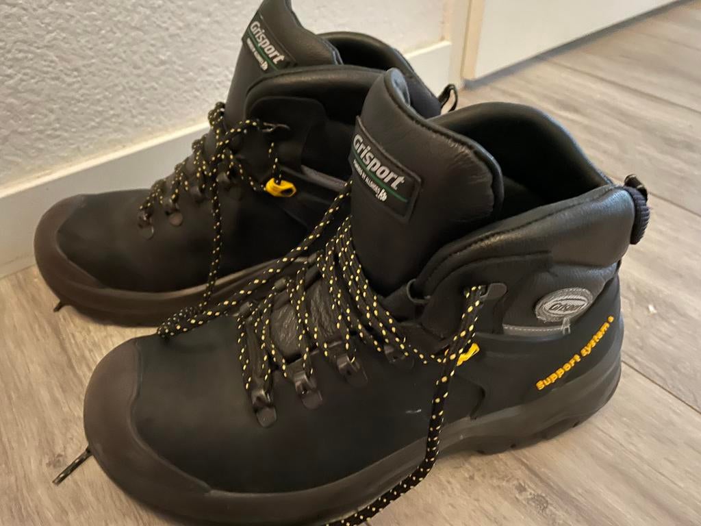 Zeer weinig gedragen werkschoenen, Ophalen of Verzenden, Gebruikt