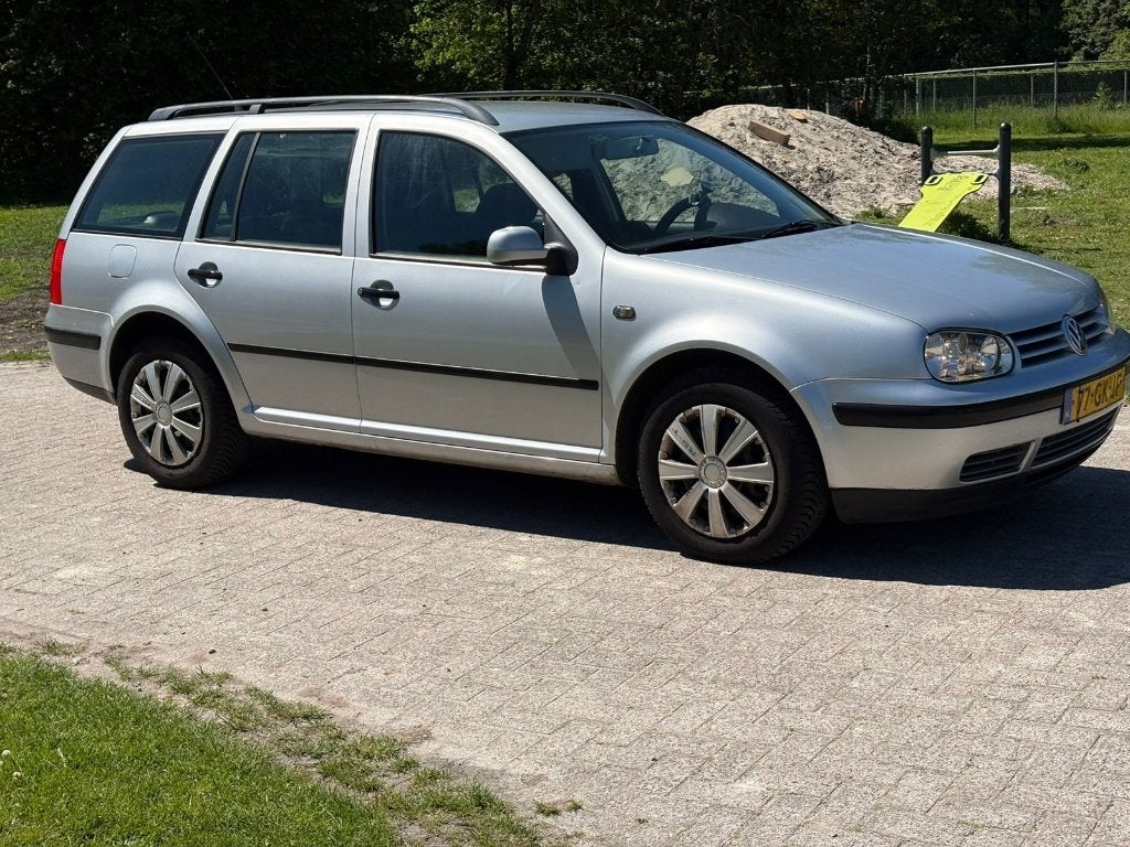 Volkswagen Golf 2.0 Variant 85KW AUT 2000 Grijs, 4 cilinders, 1984 cc, Stationwagon, Zilver of Grijs