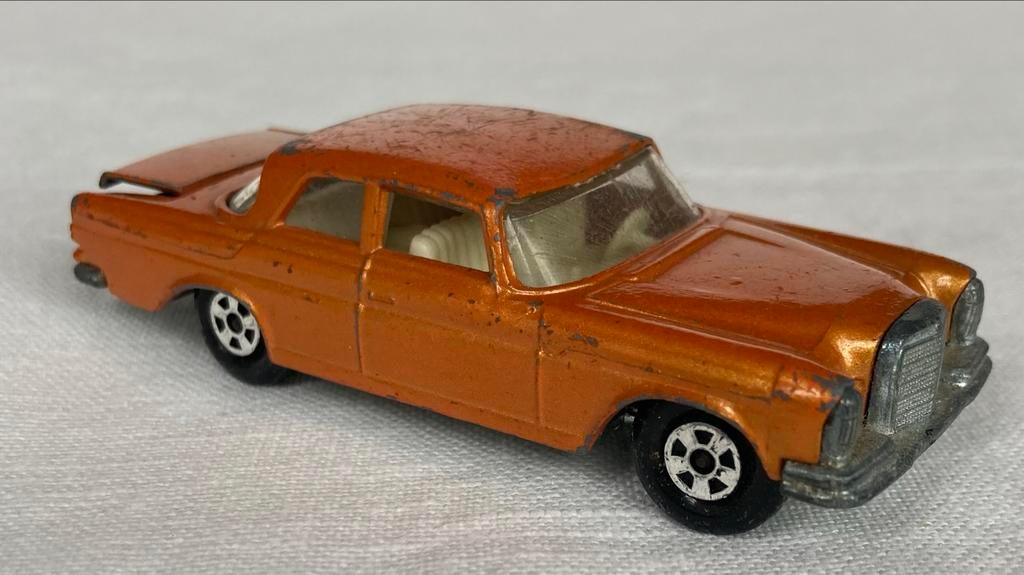 Matchbox Series No 46 Mercedes 300 SE - Made in England, Hobby en Vrije tijd, Overige merken, Gebruikt, 1:50 of kleiner, Auto