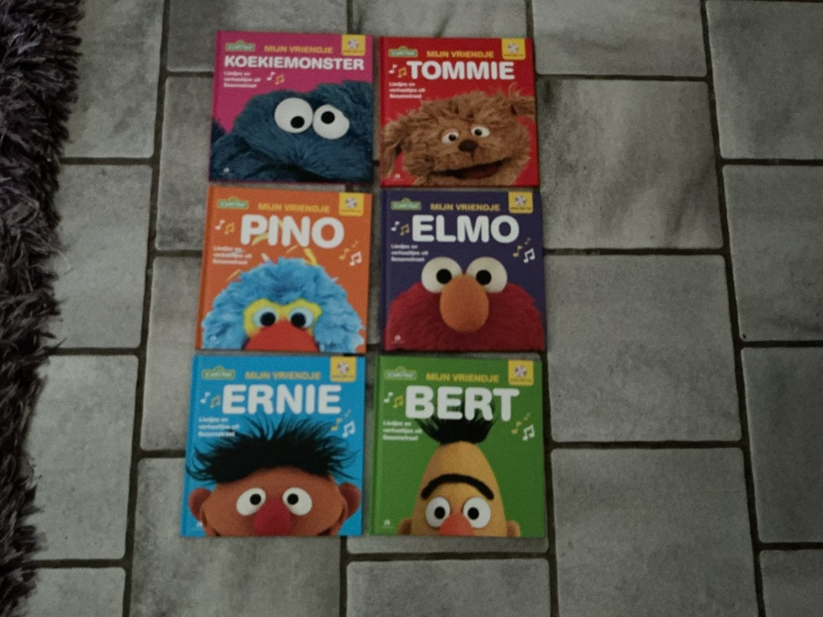 Sesamstraat Boekjes met CD's - Complete Set, Ophalen of Verzenden, Zo goed als nieuw, 2 tot 3 jaar
