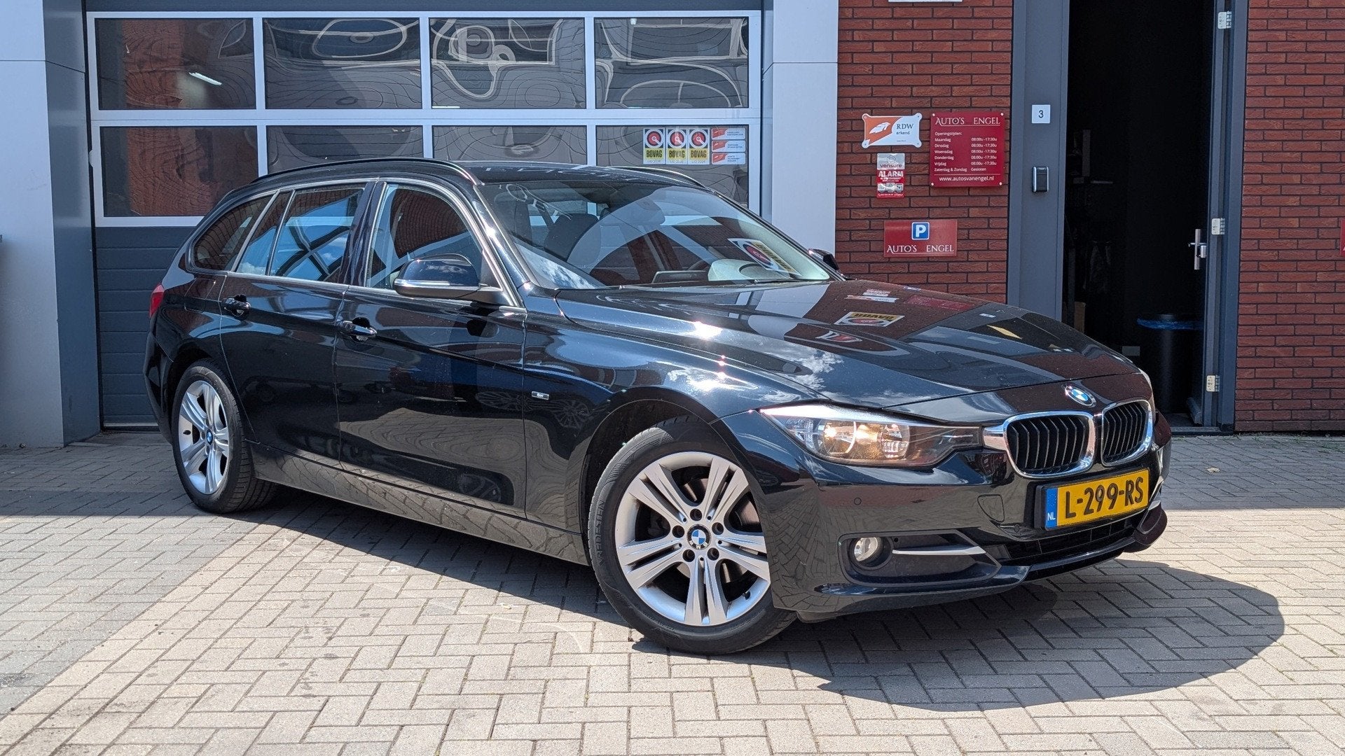 BMW 3-serie Touring 316d High Executive Sport/Nw ketting/goe, Auto's, Zwart, 4 cilinders, 116 pk, Zwart