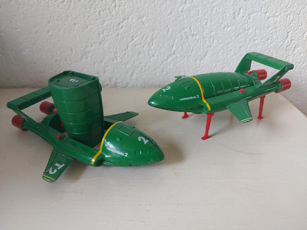 Matchbox Thunderbird 2  (2 stuks), Ophalen of Verzenden, Gebruikt