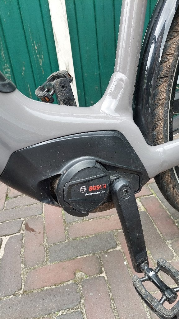 Foto 8 van Batavus Altura E-bike | Bosch 65 Nm | 500Wh | maat 51 | Zgan