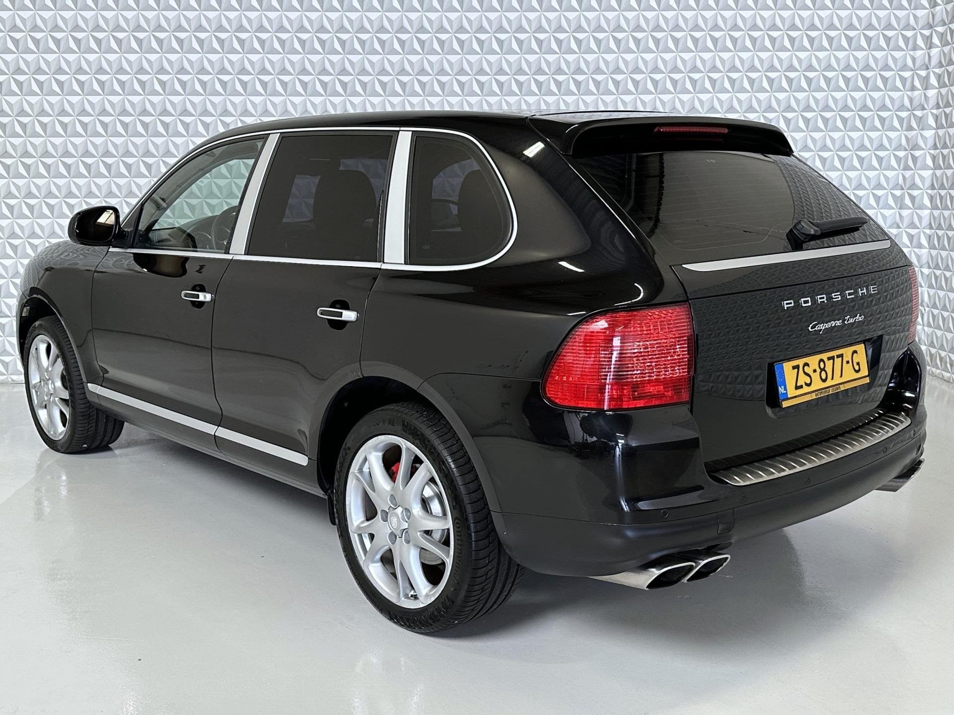 Porsche Cayenne 4.5 Turbo YOUNGTIMER incl. BTW! (2003), Auto's, Automaat, Cayenne, Gebruikt, Zwart
