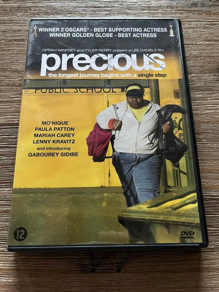 Precious, Vanaf 12 jaar, Ophalen of Verzenden, Zo goed als nieuw