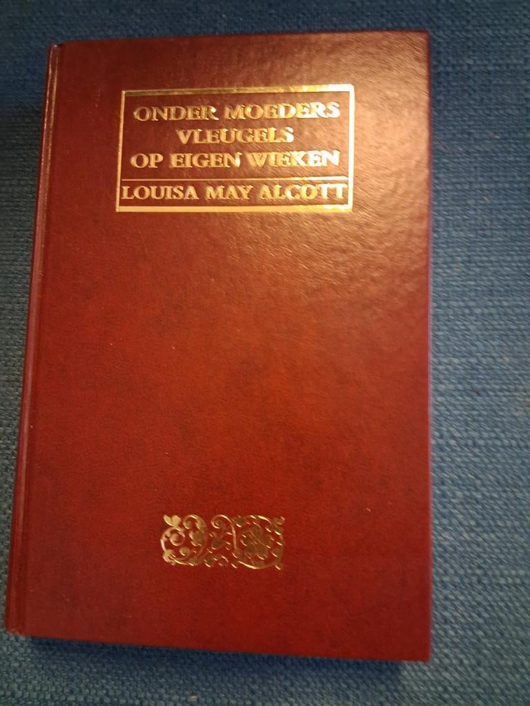 Onder Moeders Vleugels - Louisa May Alcott, Boeken, Ophalen of Verzenden, Gelezen, Louisa May Alcott, Nederland