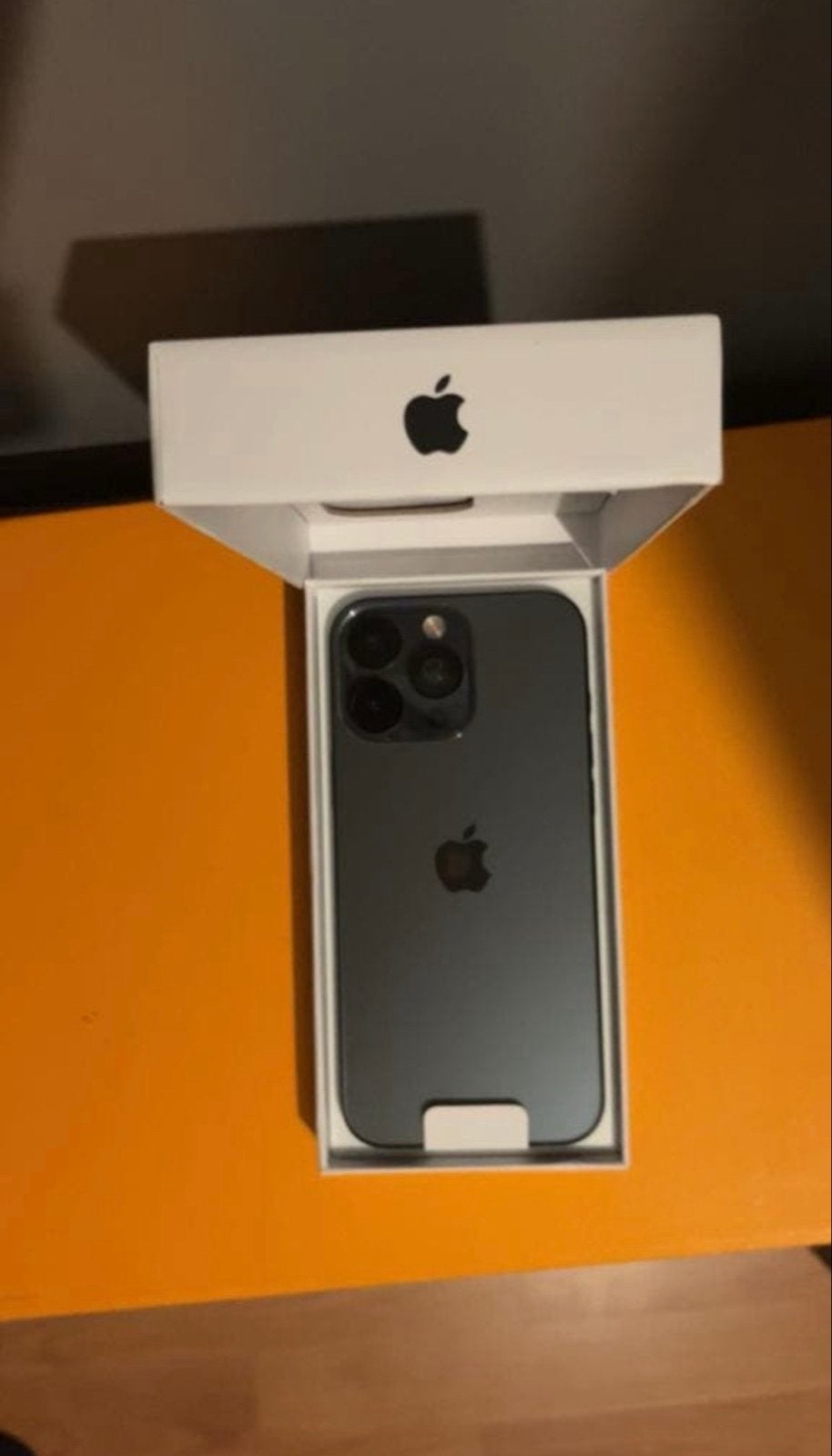 Apple iPhone 16 Pro Max 1TB Zwart, Telecommunicatie, Mobiele telefoons | Apple iPhone, Ophalen, Zwart, Zo goed als nieuw, Zonder simlock