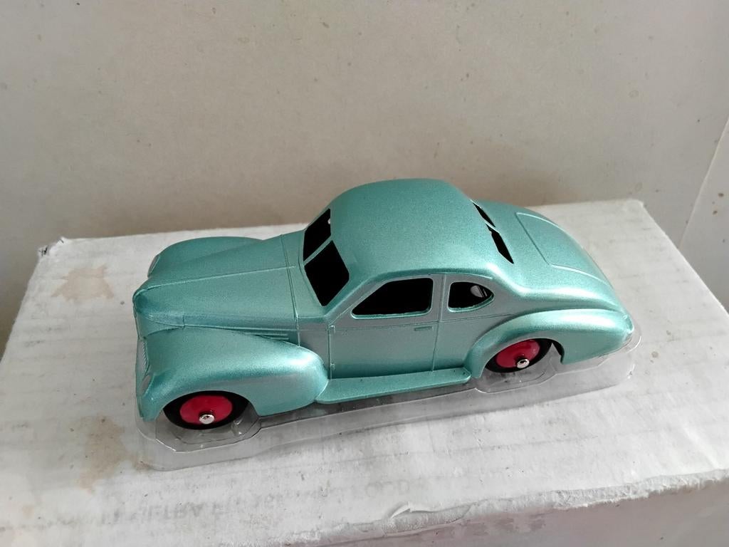 DINKY  TOYS    ATLAS   STUDEBAKER  COUPE  NO 240, Ophalen of Verzenden, Zo goed als nieuw, Auto, Dinky Toys