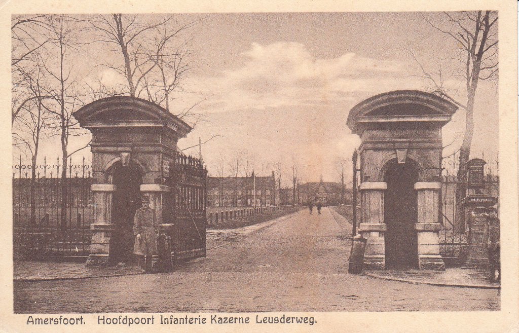 Amersfoort - hoofdpoort Infanterie Kazerne , Leusderweg =70=, Ophalen of Verzenden, 1920 tot 1940, Ongelopen, Utrecht