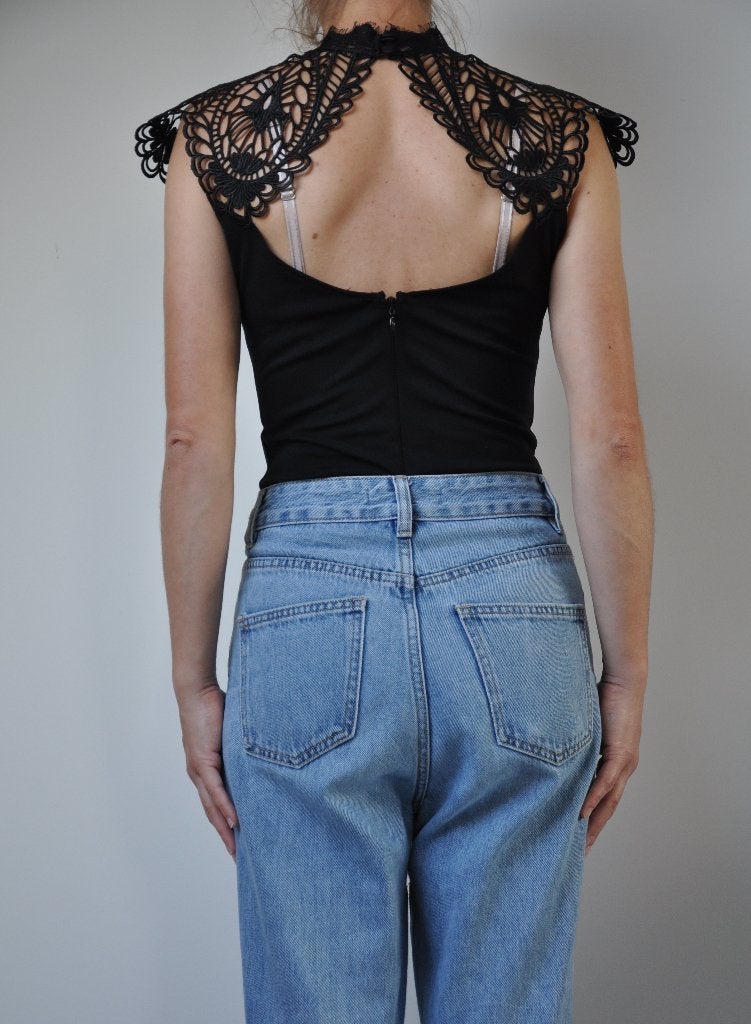 top xs, lip topsy xs, kanten top xs, 34, body xs, 34, Zwart, Nieuw, Ophalen of Verzenden, Zonder mouw