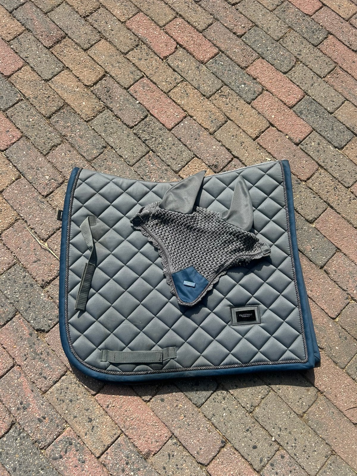 Equestrian Stockholm setje metallic blue, Dieren en Toebehoren, Paarden en Pony's | Dekens en Dekjes, Full (L), Dressuurdekje