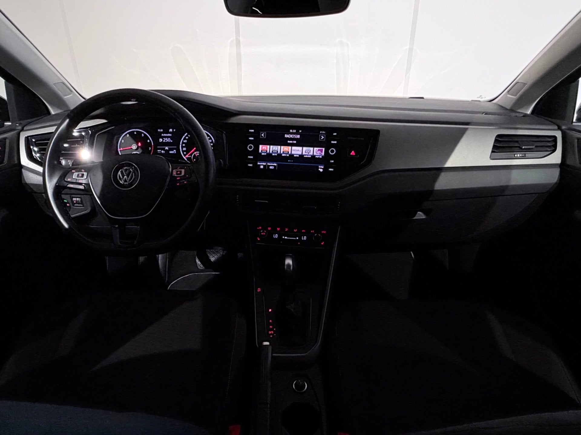 Volkswagen Polo 1.0 TSI DSG Comfortline Business /Clima/ACC/, Auto's, Volkswagen, Automatische klimaatregeling, Stof, Gebruikt